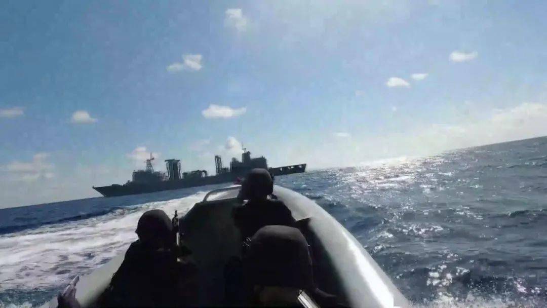 海军出海时是否需要交手机,探讨军纪与信息化时代的平衡,海军出海时的手机管理,军纪与信息化时代的挑战