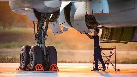 图22M3逆火战略轰炸机速度，俄罗斯空中力量的速度与威力，图22M3逆火战略轰炸机速度与威力，揭示俄罗斯空中力量的强大实力