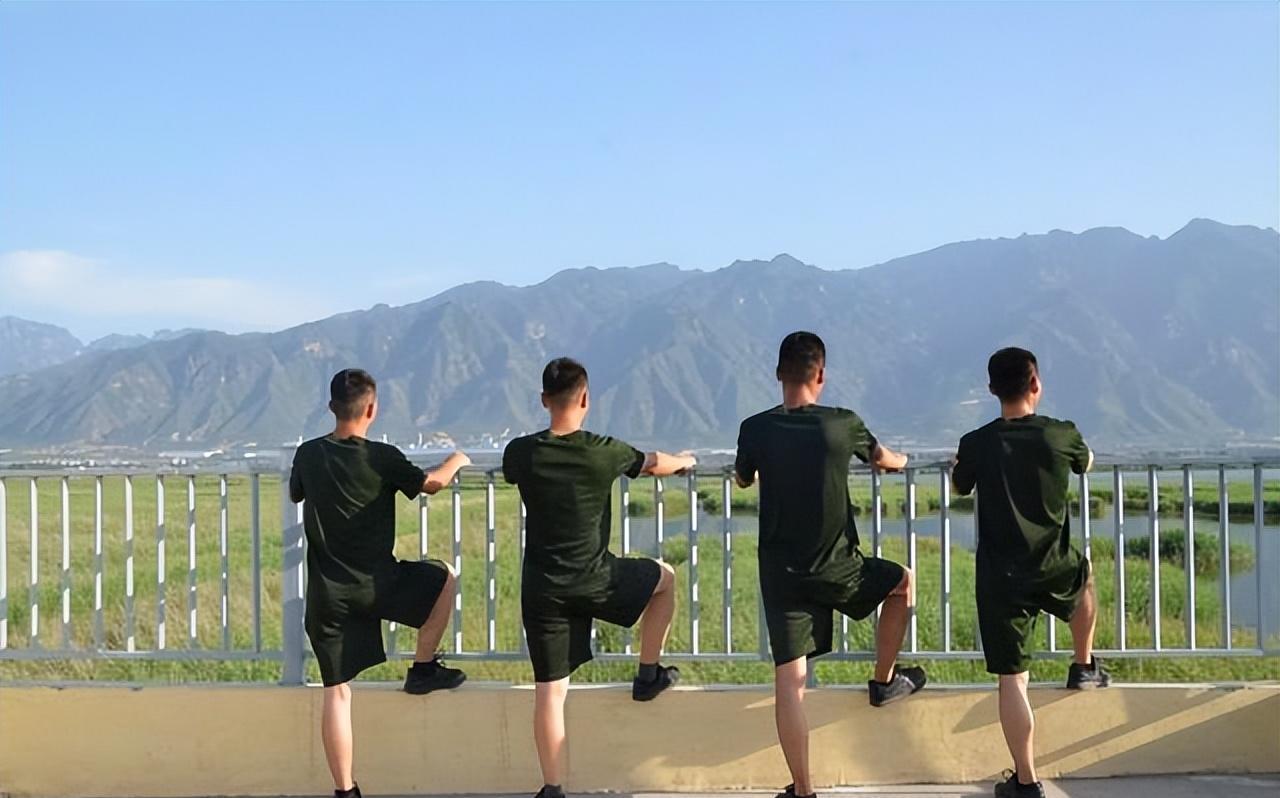 军人逐月细则,深度解读与实际应用,军人逐月细则,深度解读及实际应用指南