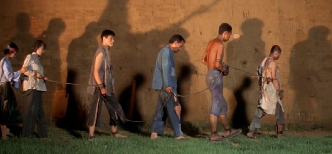 日军老兵对新兵的行为，历史阴影下的残酷现实，日军老兵对新兵行为的残酷现实，历史阴影下的阴影