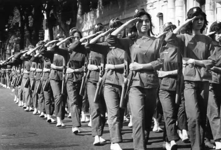 中国女兵在越南活捉行动中的英勇表现，中国女兵在越南行动中的英勇活捉表现