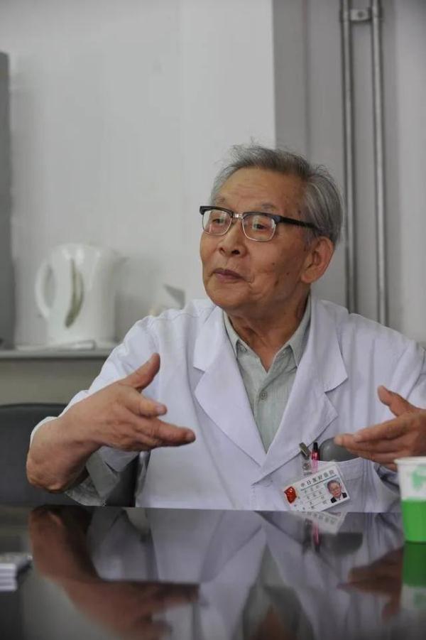 七一勋章获得者享受什么级别待遇，荣耀与尊崇的彰显，七一勋章获得者待遇揭秘，荣耀与尊崇的彰显