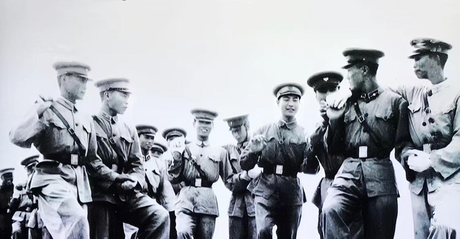 个人检阅的方队，自我反思与成长之路，自我反思与成长之路，个人检阅的方队