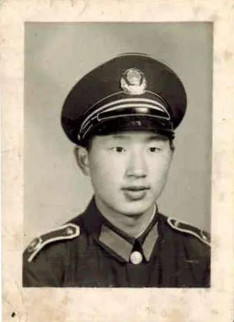 武警军装照片，荣耀的象征与时代的印记，武警军装照片，荣耀与时代的象征印记