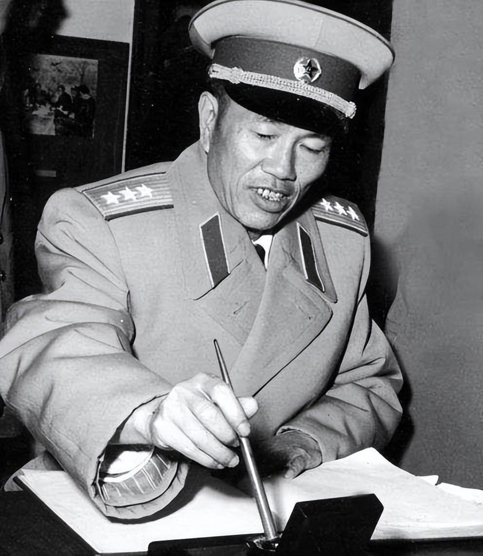 传奇人物，1955年最年轻的上将——英勇无畏的军事领袖，英勇无畏的传奇军事领袖，最年轻的上将诞生在1955年