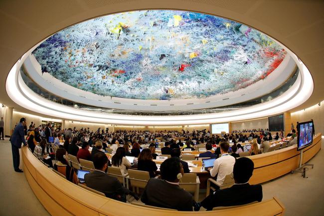 解放军警告美国或断然出手，维护国家利益与地区稳定的坚定决心，解放军坚定决心，维护国家利益与地区稳定，警告美国或果断采取行动