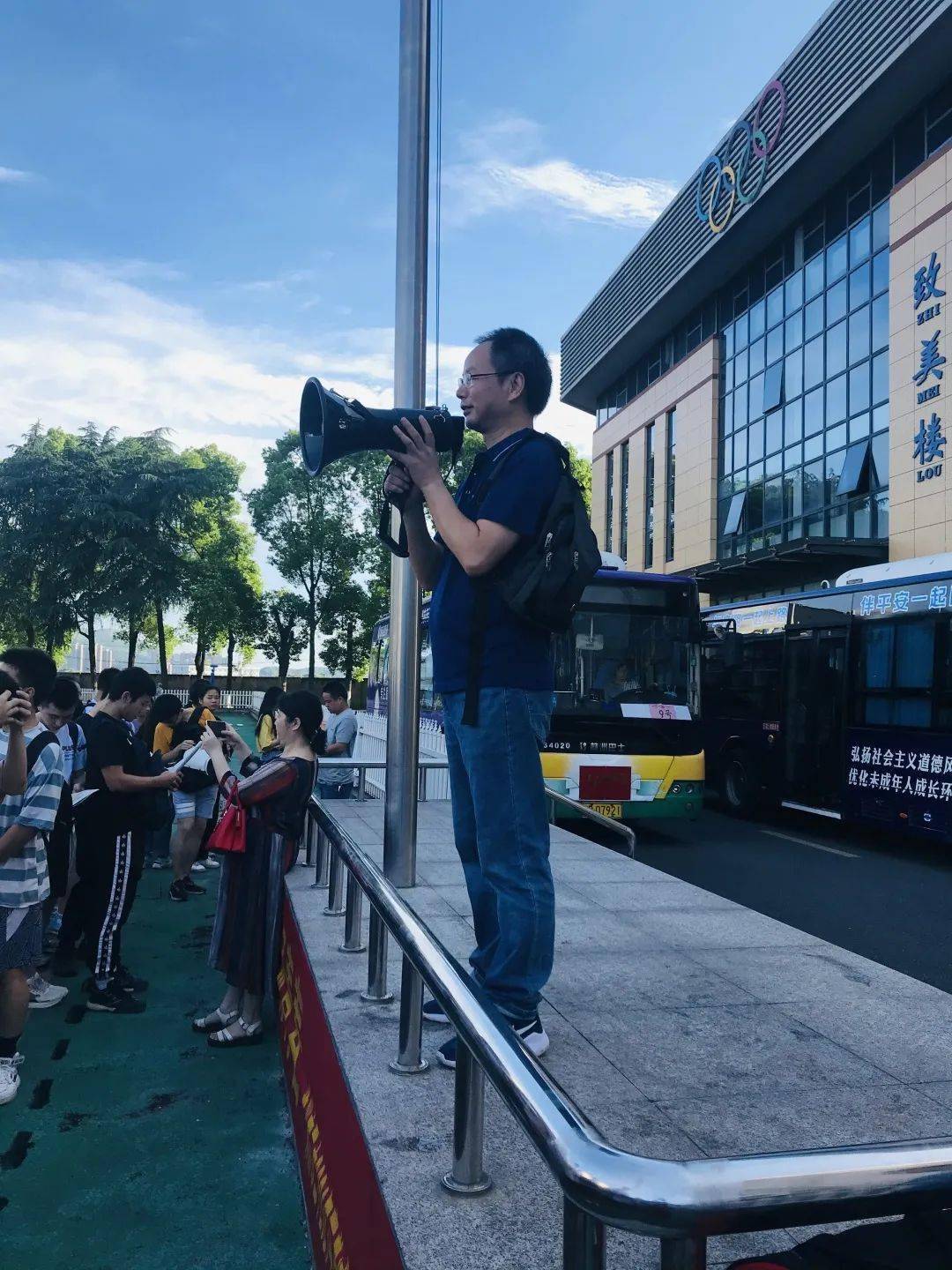 王中王血肖三期必出一期,命运与机遇的交织,命运与机遇的交织,王中王血肖三期必有期数揭晓