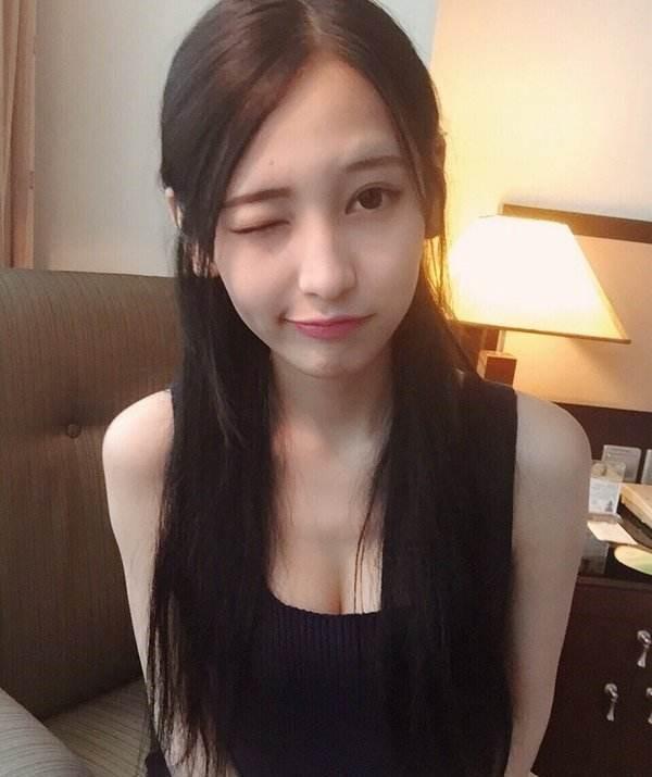 央视七套媒体观察员叶知秋简介,央视七套媒体观察员叶知秋个人简介