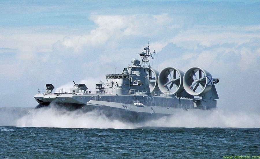 气垫船为何被淘汰，探究其背后的原因与影响，气垫船被淘汰的背后原因及影响探究