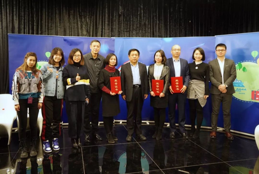 凤凰网新闻节目,深度解读时事热点,传递正能量,凤凰网新闻节目,深度解析时事热点,传递正能量之声