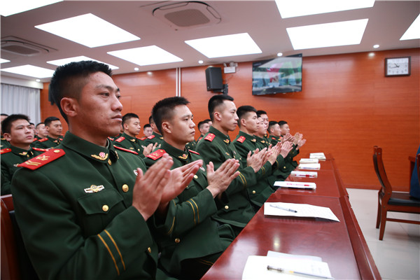 初级士官晋升中级士官的条件与要求，初级士官晋升中级士官的条件及要求解析