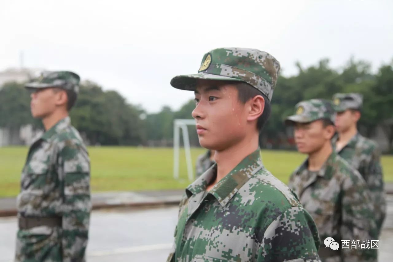 新兵训练内容,塑造未来的战士,新兵训练内容,塑造未来战士的必经之路