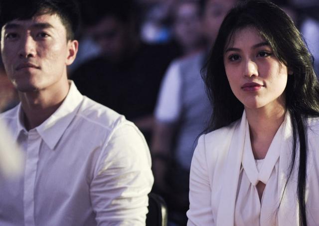 刘翔老婆葛天演绎神秘事件,大腿藏手榴弹的真相揭秘,刘翔妻子葛天遭遇神秘事件,手榴弹真相揭秘