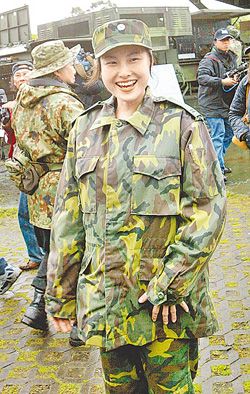 中国最美女军照片，展现英勇与美丽的瞬间，中国最美女军瞬间，英勇与美丽的交融瞬间照片