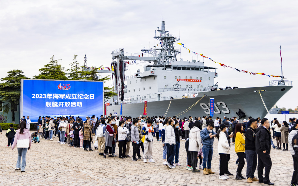 人民海军辉煌历程，纪念海军成立95周年，纪念海军成立95周年，人民海军辉煌历程回顾