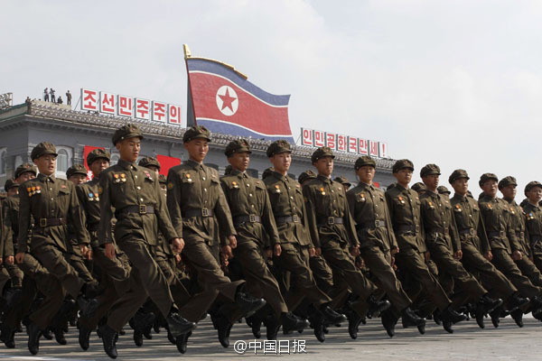 韩国阅兵正步，传统与现代的交融，韩国阅兵仪式，传统与现代的步伐交融