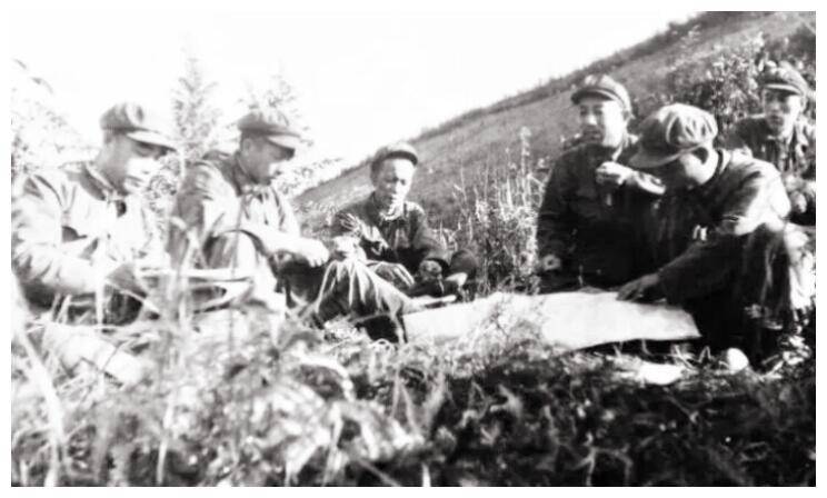 关于一二一师指挥失误被吊打的原因分析，一二一师指挥失误原因深度解析，为何遭遇惨败？