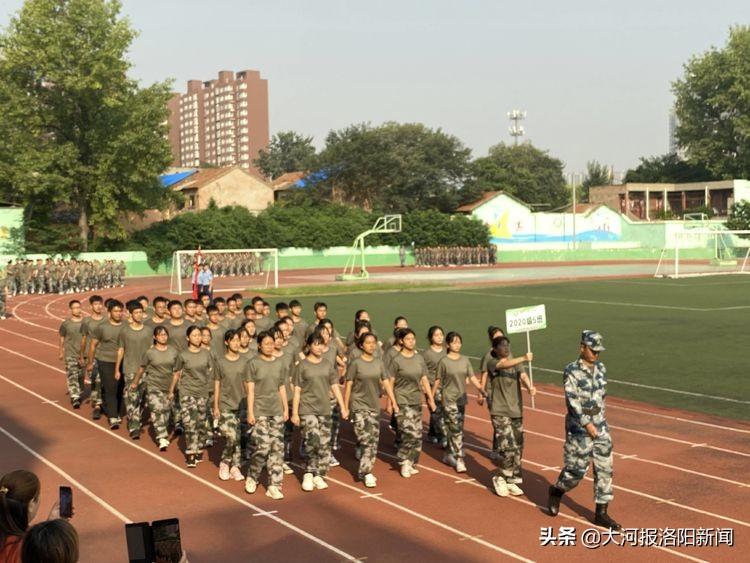 关于国庆大阅兵，频率、历史变迁及为何缺席的探讨（以2020年为例），国庆大阅兵，频率变迁、缺席原因解析（以2020年为例）