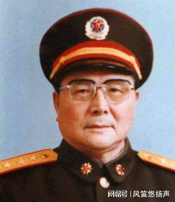 丁晓军将军年轻时的风采，丁晓军将军年轻时的风采与成长之路