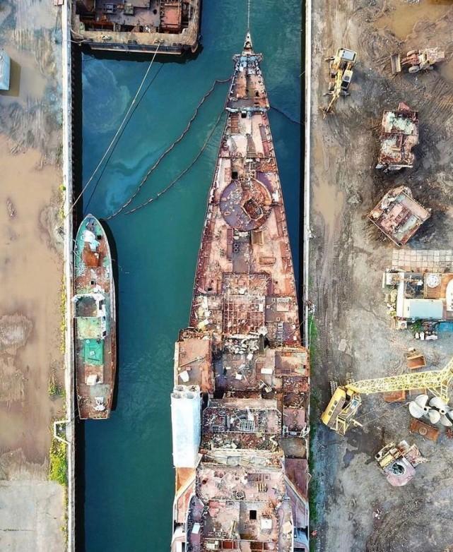 四艘现代级战舰,探索现代海军力量的核心,四艘现代级战舰揭示现代海军力量的核心