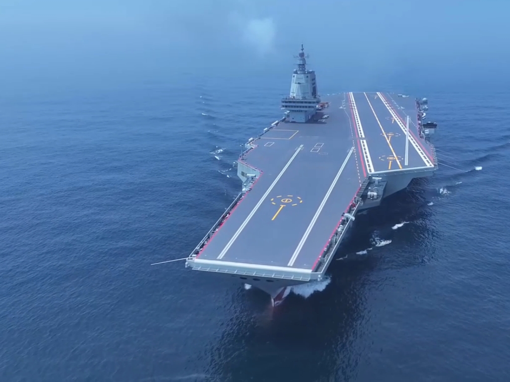 浙江号航母,中国海军新时代的里程碑,浙江号航母,中国海军新时代的里程碑标志
