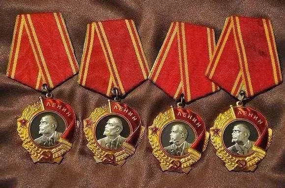 我国勋章等级划分,荣誉的象征与国家荣誉的体现,我国勋章等级划分,荣誉的象征与国家荣誉的体现