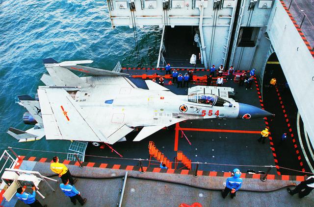 F-18EF战斗机，空中巨鹰的卓越性能与全球影响力，F-18EF战斗机，空中巨鹰的全球影响力与卓越性能
