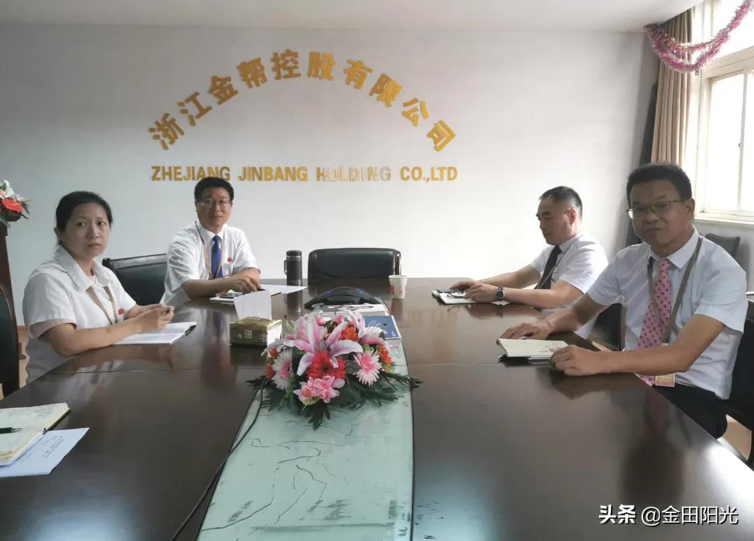 共和国勋章，九位英雄的事迹，共和国勋章，九位英雄的光辉事迹