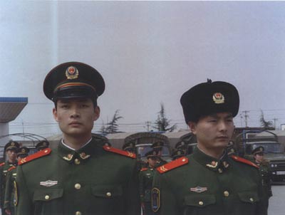 探索历史记忆,回顾1995年的武警服装图片,回顾历史记忆,1995年武警服装图片探索