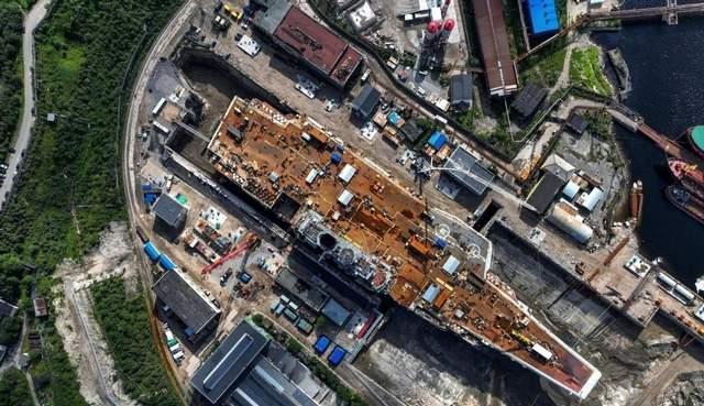 库兹涅佐夫号航母与辽宁舰,两大军事巨头的对比,库兹涅佐夫号航母与辽宁舰,军事巨头对比