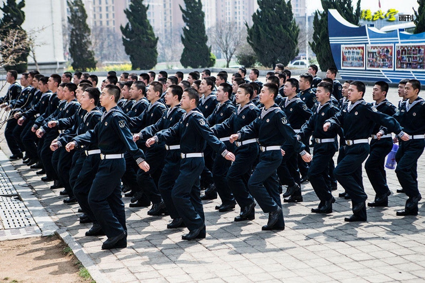 解放军海军潜艇学院,培养深海精英的摇篮,解放军海军潜艇学院,深海精英摇篮