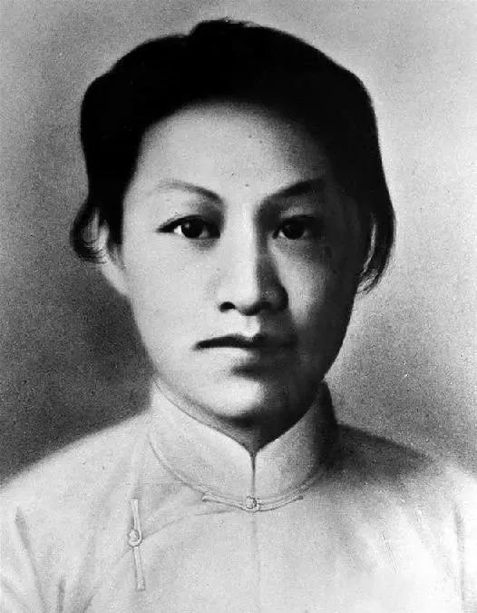 新兵被选为侦察兵，机遇与挑战并存，新兵入选侦察兵，机遇与挑战的交汇