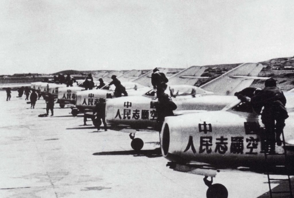 回望历史，探寻中国空军装备在1949年的起步之路，回望历史，探寻中国空军装备在建国初期的起步之路