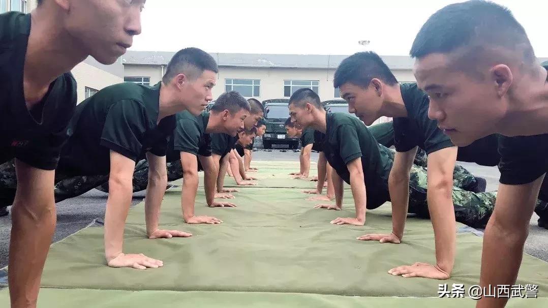 老兵新兵比枪法,传承与超越的较量,新兵老兵枪法对决,传承与超越的较量