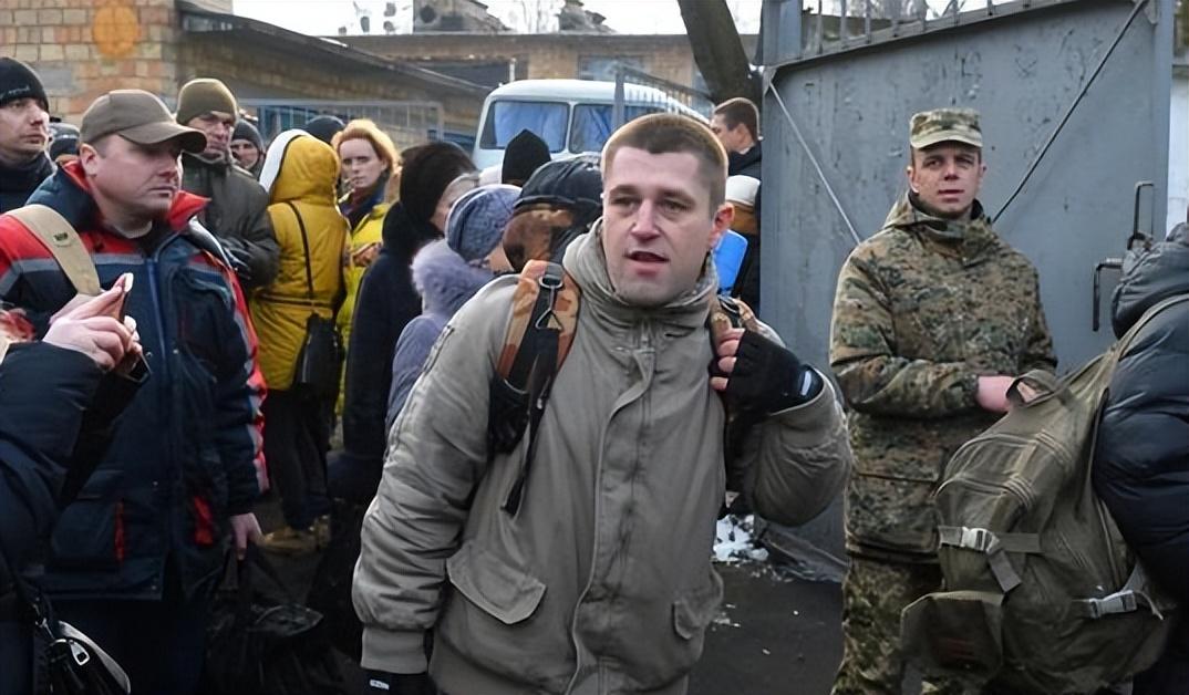 深度解析，2月24日军事新闻综述，深度解析，最新军事新闻综述（2月24日）