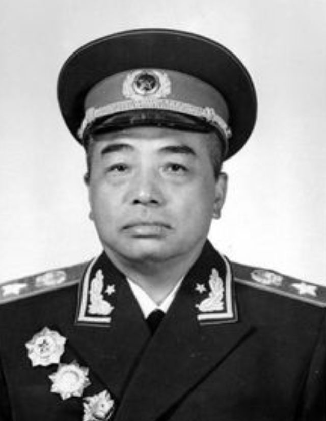 开国上将前十位是谁，英勇无畏的革命先驱，开国上将前十位揭秘，英勇无畏的革命先驱名单