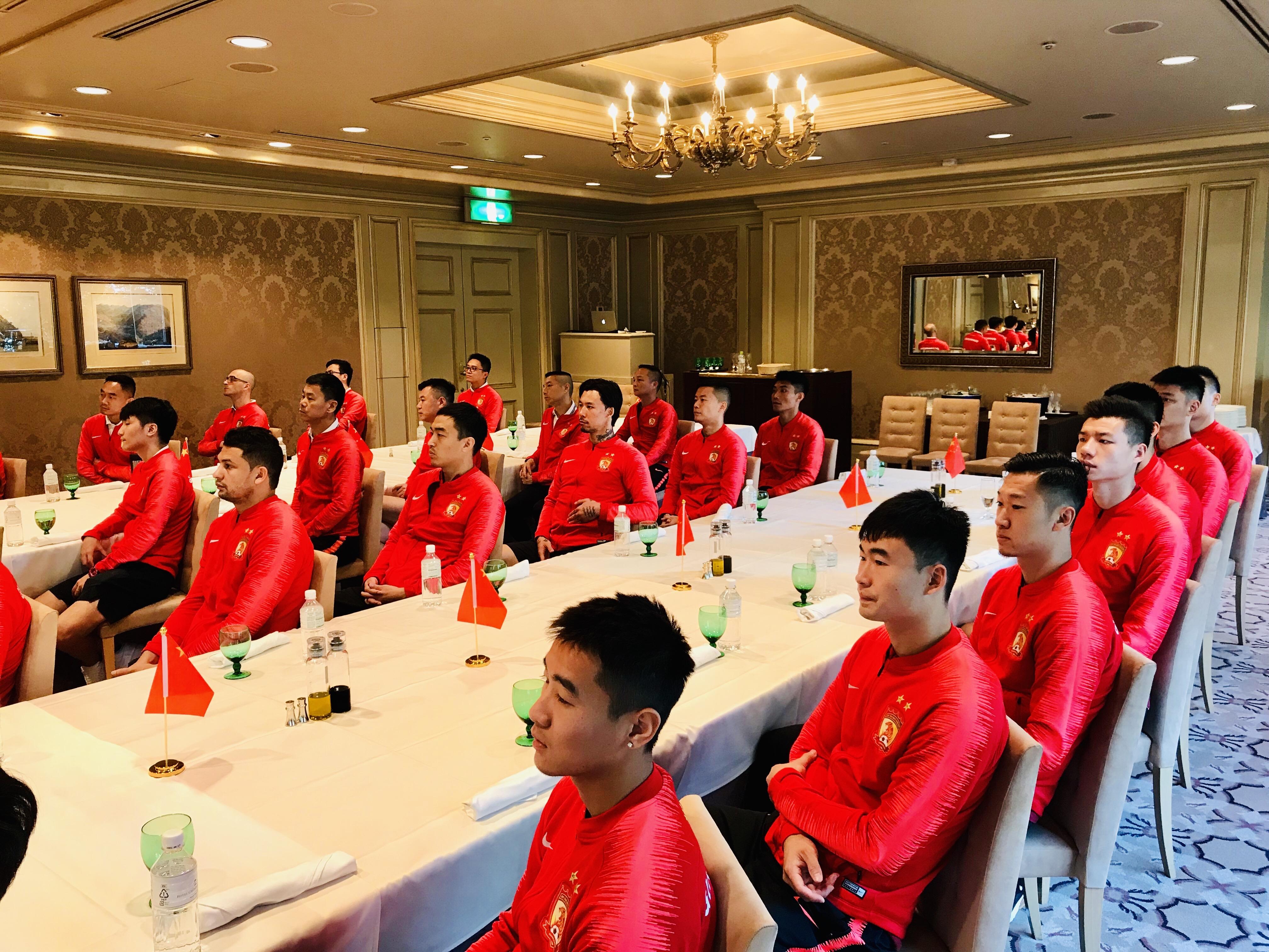 阅兵方阵威武雄壮，荣耀与力量的展现，阅兵方阵，荣耀与力量的壮丽展现