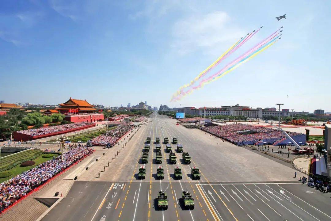 纪念十五周年阅兵式，回顾与前瞻，十五周年阅兵式，回顾辉煌历程，前瞻未来征程
