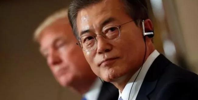 文在寅正式接受调查，揭开真相的序幕，文在寅正式接受调查，真相揭晓序幕启动