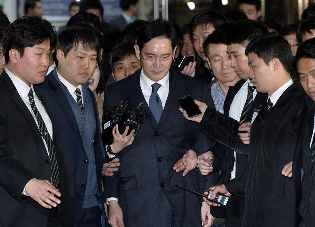 文在寅正式接受调查,揭开真相的序幕,文在寅正式接受调查,真相揭晓序幕启动