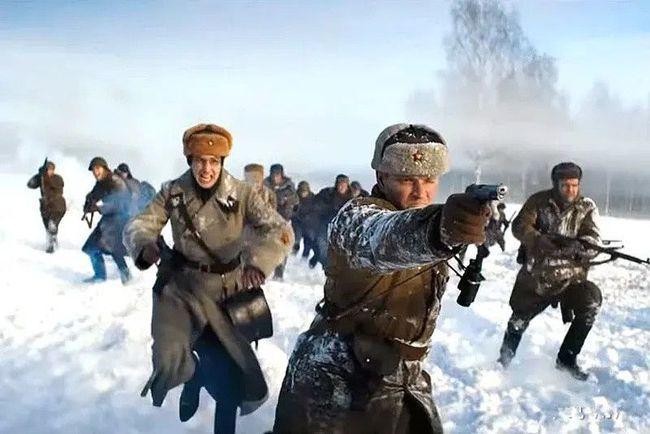 揭秘中国军事利器，83式迫击炮的辉煌与荣耀，揭秘中国军事利器，83式迫击炮的辉煌历程与荣耀时刻