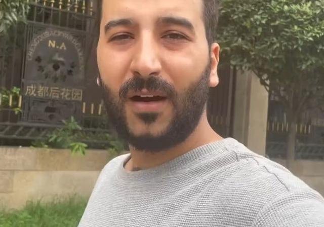 伊拉克老王，历史的见证者与时代的声音，伊拉克老王，历史的见证与时代之声的传递者