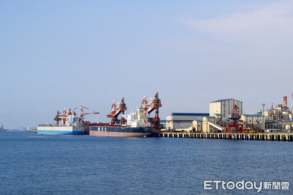 台湾台中港码头,繁荣的交通枢纽与经济发展的重要引擎,台湾台中港码头,繁荣交通枢纽与经济发展核心驱动力