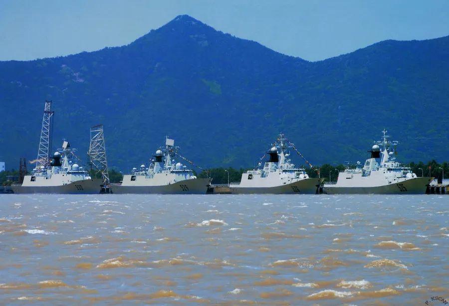 关于中国海军护卫舰——揭秘054护卫舰的吨位之谜，揭秘，中国海军054护卫舰的吨位秘密