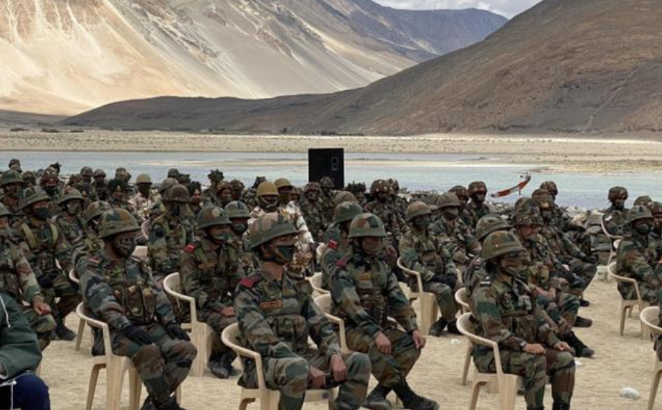 中印边境中国的兵力部署,战略考量与平衡之道,中印边境中国的兵力部署与战略平衡之道探讨