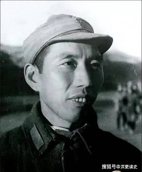 铁帽子五连历任连长，荣耀与传承，铁帽子五连历任连长，荣耀传承之路