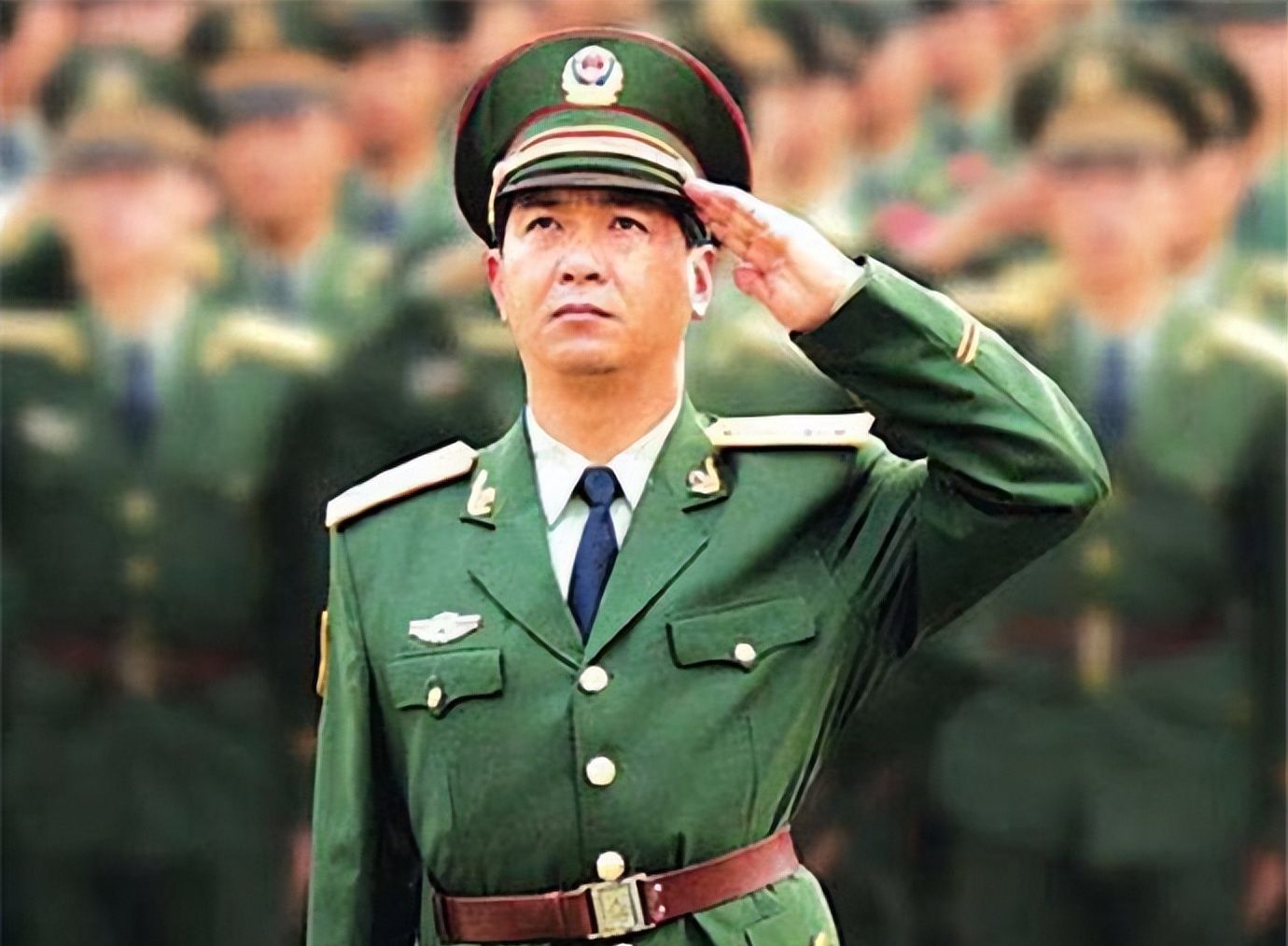 丁晓兵家人的故事与力量，丁晓兵家人的故事，坚韧的力量之源