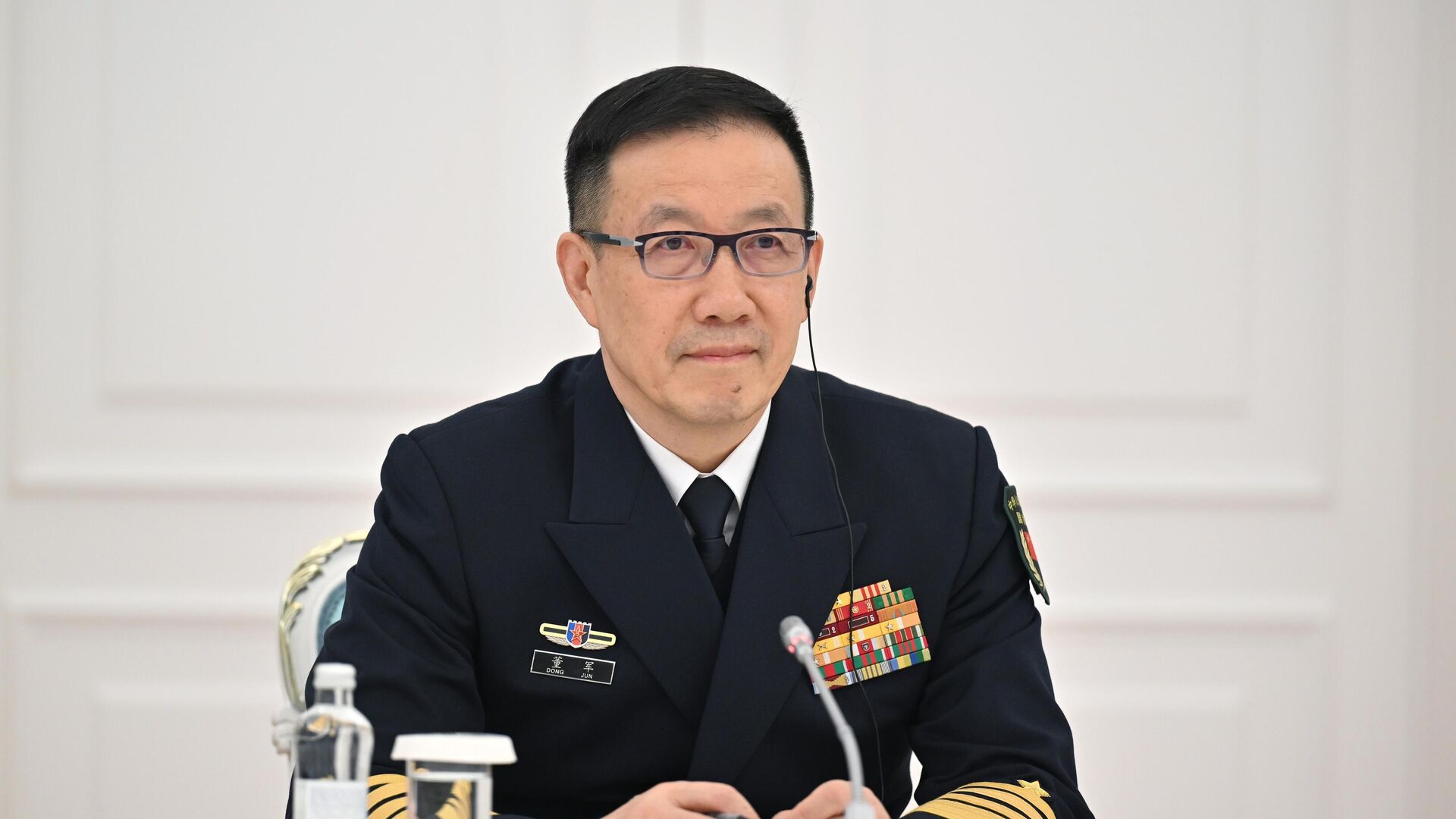 我国新任防长董军的简历概述，新任防长董军简历概述，国防事业的杰出领导者