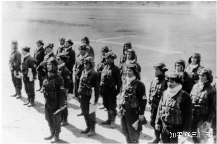 探索中国海军的骄傲，582舰的辉煌历程，中国海军骄傲，582舰辉煌历程探索
