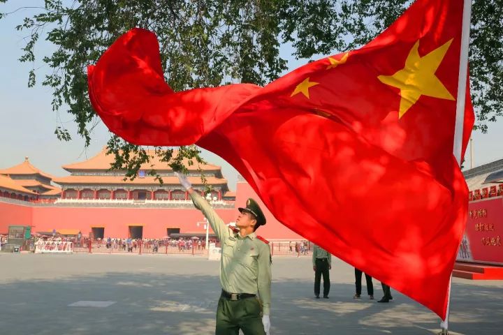 国旗护卫队个人总结，国旗护卫队个人工作总结，荣耀与责任同行